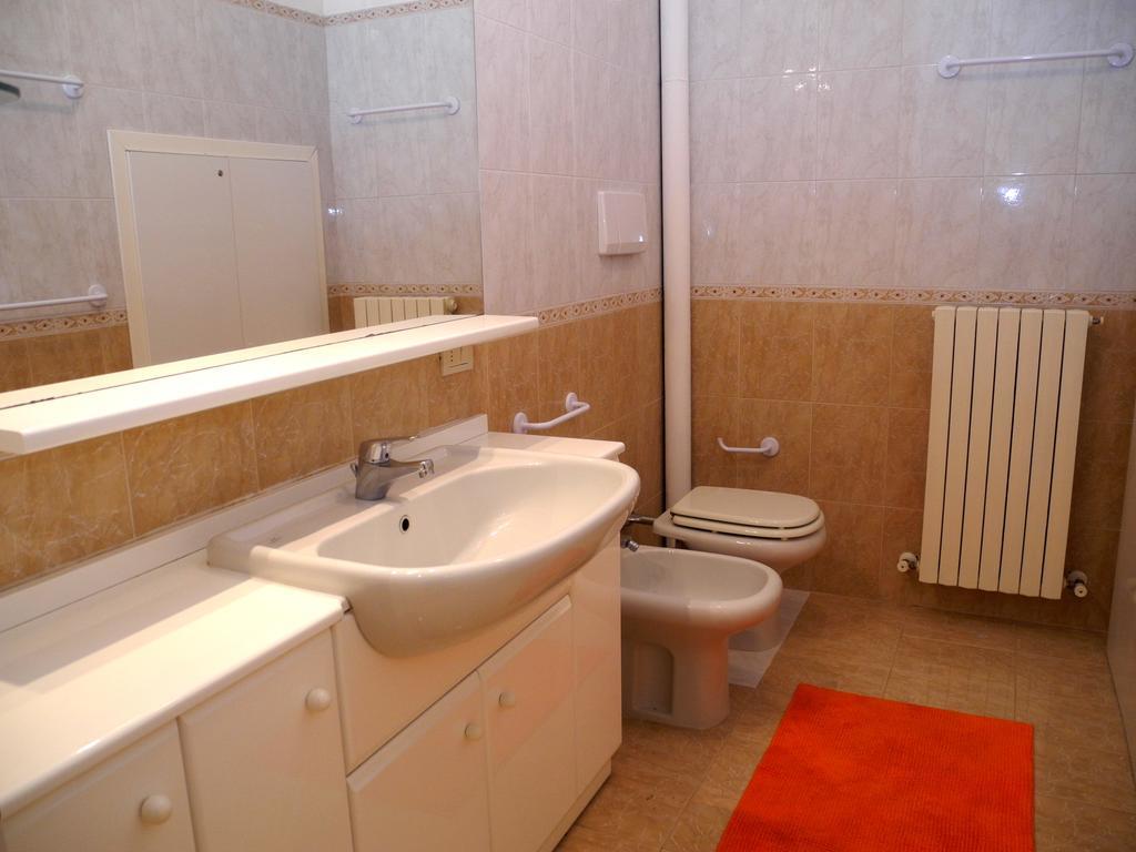 Residence ColleMare Pésaro Habitación foto